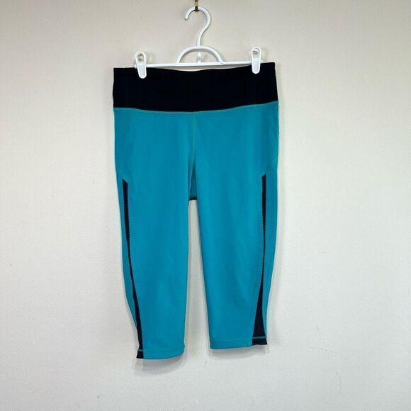 Lululemon Smooth Stride Crop 8 Women Athletic - Picture 1 of 12